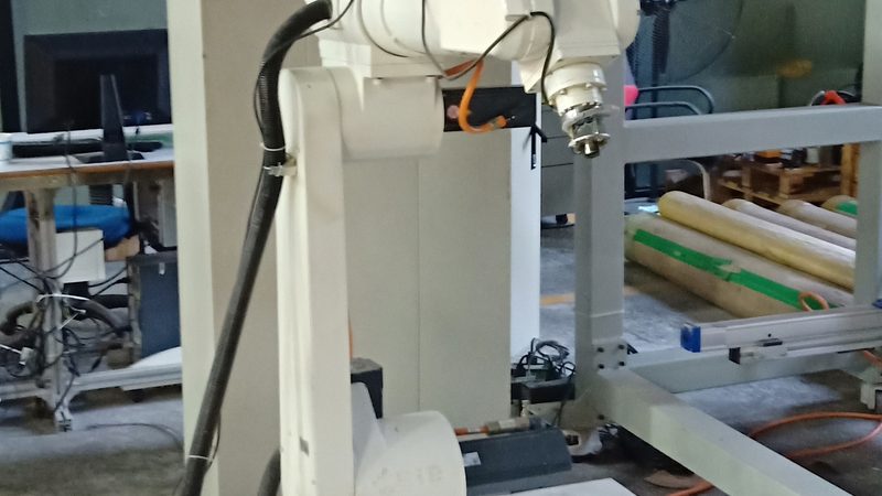 自动化生产线与半自动生产线：本质区别与选择要点